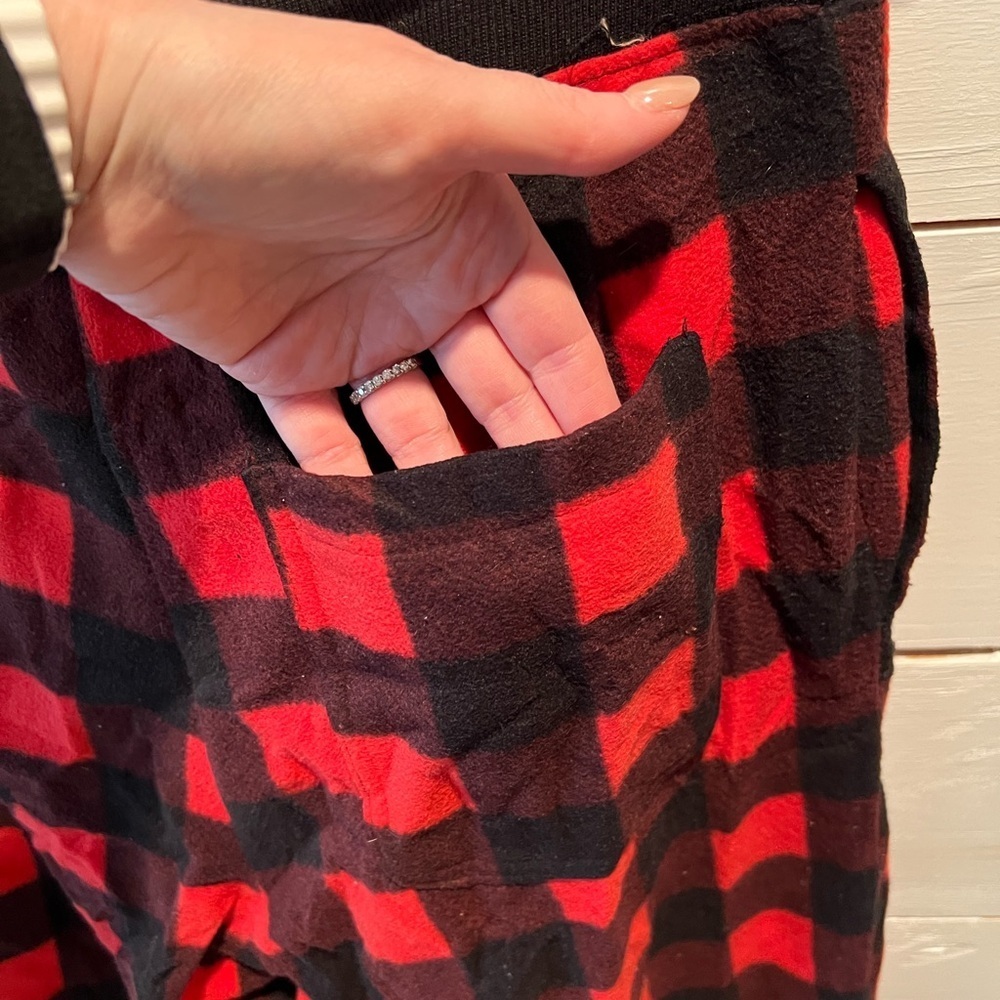 Tipsy Elves men’s lumberjack Red and Black Plaid Jogger Pants, size medium. EUC - Picture 4 of 6